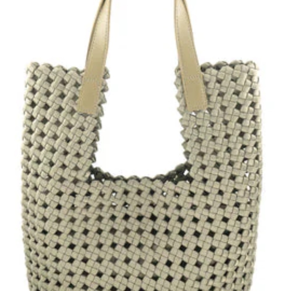 BC Milos Hand Bag, color Sage, MSRP $108 Excellent condition